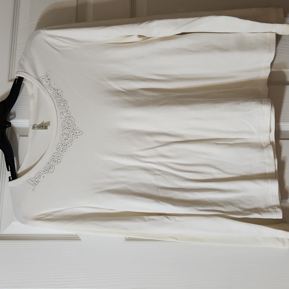 Elegant Silver Bead Trim Top